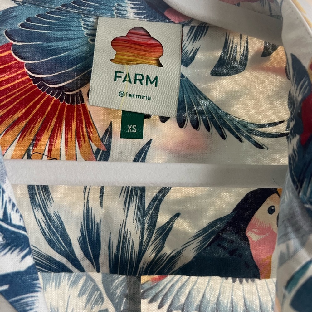 Farm Rio Parrot shirt - Picture 3 of 3